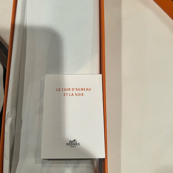 Hermes Scarf Twilly Fringe Leather Bouquet Final Abeille Creme White Black Silk - Picture 4 of 9